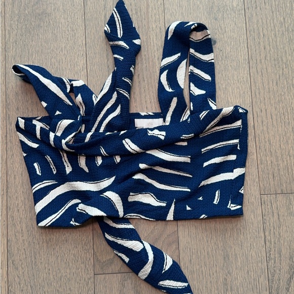 H&M Patterned Top - Picture 5 of 5